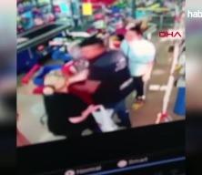 Kasa sırası tartışmasında 3 kişiyi darbetti! Serbest bırakıldı...