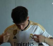 Real Madrid'de Arda Güler'e rakip geldi: 17'lik yıldız forma için yarışacak