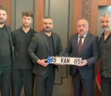 Van Emniyet Müdürlüğü'nden Vanspor'a anlamlı hediye