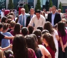 Mesut Özil, öğrencilerle bir araya geldi