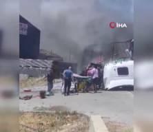 Sakarya'da korkunç kaza: Araçlarda yangın çıktı