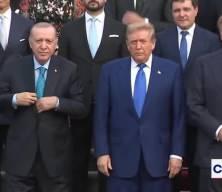 Lahey'deki zirveye damga vuran anlar! Erdoğan ve Trump'ın tokalaştı