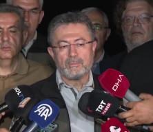 İbrahim Yumaklı: İzmir, Aydın, Denizli, ve Manisa'da 9 büyük yangın çıktı