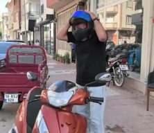 İnegöl'de 10 kez kask cezası yedi, sonunda polislere teşekkür etti
