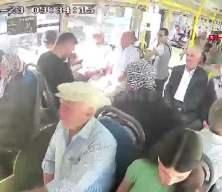 Isparta'da otobüs şoförü, fenalaşan yolcuyu hastaneye götürdü