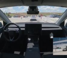 Tesla otomobili fabrikadan sahibinin evine kendi başına gitti