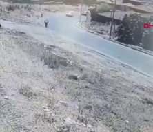 Büyükçekmece’de feci kaza! 15 yaşındaki sürücü son sürat geldi, yayaya çarptı