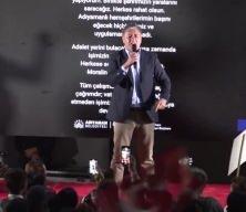 CHP'yi üzen olay! CHP Grup Başkanvekili Murat Emir sahneden düştü