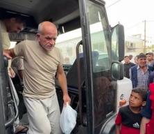 İsrail, Gazze'den alıkoyduğu 14 esiri aylar sonra serbest bıraktı