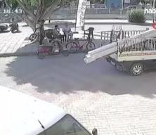 Mersin’de feci kaza: Motosiklet sürücüsü hayatını kaybetti