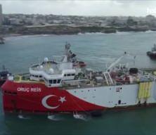 Oruç Reis 234 günlük Somali görevini tamamlayıp Çanakkale Boğazı’ndan geçti