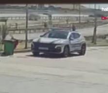 Otoyolda feci kaza! Ters yöne giren otomobil kamyonla çarpıştı!