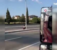 Elektrikli bisikletle kazaya davetiye: Ters yönde ilerlerken kameraya yakalandı!