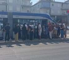 Antalya'da tramvayın çarptığı genç kız yaralandı