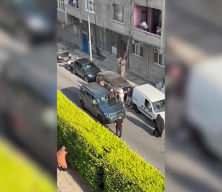  Bağcılar'da trafikte iki sürücünün yol verme kavgası kamerada