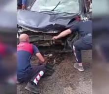Gümüşhane'de otomobil virajda kontrolden çıkıp kaza yaptı