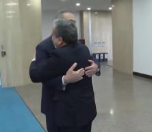 Hakan Fidan, meslektaşı Abbas Erakçi ile görüştü