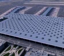 İstanbul Havalimanı’nda tüm zamanların yolcu rekoru: Bir günde 271 bin 836 kişi ağırladı