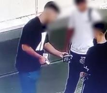 Esenyurt’ta bir kişiyi sıkıştırıp gasbeden 2 çocuk gözaltında