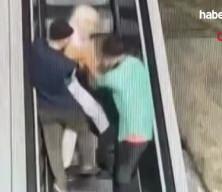 Beyoğlu'nda dehşet anları: Yaşlı adamın boğazını sıkıp gasp ettiler