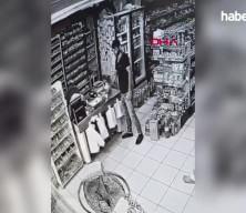 Ev arkadaşını yumurta çırparken boğazlayarak öldürdü