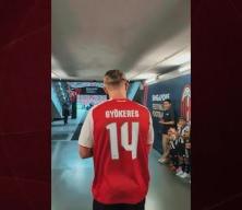 Gyökeres, Arsenal’de bayrağı devraldı: Efsane formanın yeni sahibi!