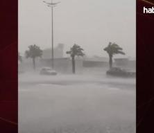 Suudi Arabistan'da kırmızı alarm! Sel ve fırtına ülkede paniğe neden oldu...