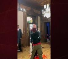 Meksika’da Netanyahu heykeline tepki: Eylemciler parçaladı