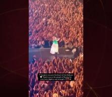 Slovenyalı şarkıcı Senidah Gazze'deki soykırıma sessiz kalmadı: Konserinde Filistin bayrağı açtı