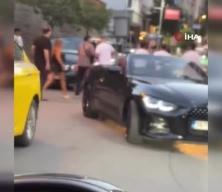 Trafikte çıkan tartışma kavgaya dönüştü