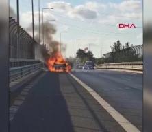 Ümraniye'de alev alan otomobil küle döndü