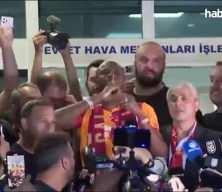Galatasaraylı taraftardan Napoli'ye Lahmacun göndermesi...