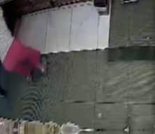 Kadın çalışana bıçaklı saldırının yeni görüntüleri ortaya çıktı! 