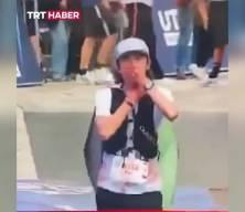 Çinli atletten tüm dünyada gündem olan Gazze protestosu: Yarışa damga vurdu