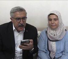 Cumhurbaşkanı Erdoğan'ın "Terörsüz Türkiye" mektubunu  AK Parti Genel Başkan Yardımcısı Hüseyin Yayman şehit ailesine teslim etti