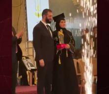 Diplomasını eşi Şara'nın elinden aldı