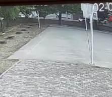 Günün kahramanı! Okul müdürü öğrencilerini ölümden böyle kurtardı