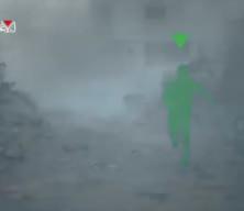 İsrail bu cesaretle baş edemiyor! İki tankın arasına sızdı, çıplak elle Merkava’nın kapısını zorladı