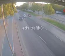  Trafiği tehlikeye atan maganda lastiğine ateş edilerek durduruldu