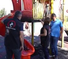 Vandallar çocuk oyun parkını yaktı