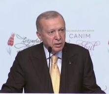  Cumhurbaşkanı Recep Tayyip Erdoğan İstanbul'a olan sevgisini "Canım İstanbul!" şiiriyle anlattı