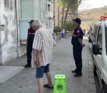 Evinde binlerce hap bulunan 75 yaşındaki adamdan akla ziyan savunma