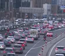 Trafikte büyük risk: Bu ayakkabıyla direksiyona oturan ceza yiyebilir!