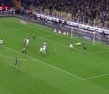 TFF, Fenerbahçe-Alanyaspor maçının VAR kayıtlarını açıkladı.