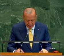 Başkan Erdoğan'ın konuşması sırasında mikrofonu kapatıldı