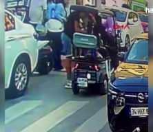 Kadıköy’de okul önünde dehşet: Veliler arasında bıçaklı kavga!