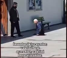 Namaz aşkı engel tanımadı!