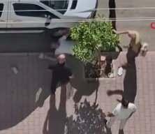 Adana’da bıçaklama anı saniye saniye görüntülendi