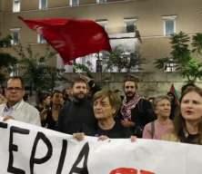 Atina'da, İsrail'in Küresel Sumud Filosu'na saldırısı protesto edildi
