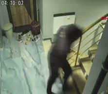 Adana'da bisiklet hırsızlığı kamerada